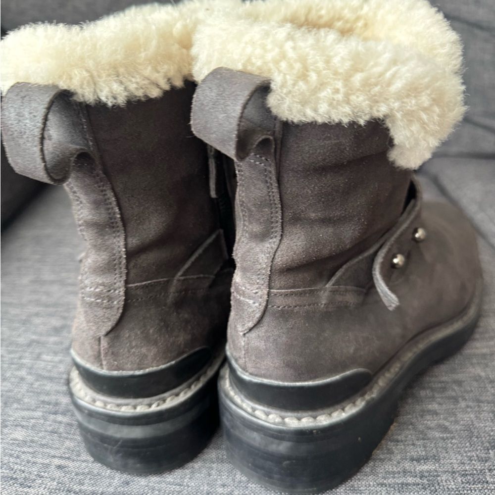 Rag & Bone
Suede Fur Trim Moto Boots
Women's Size:8,5 - Picture 4 of 12